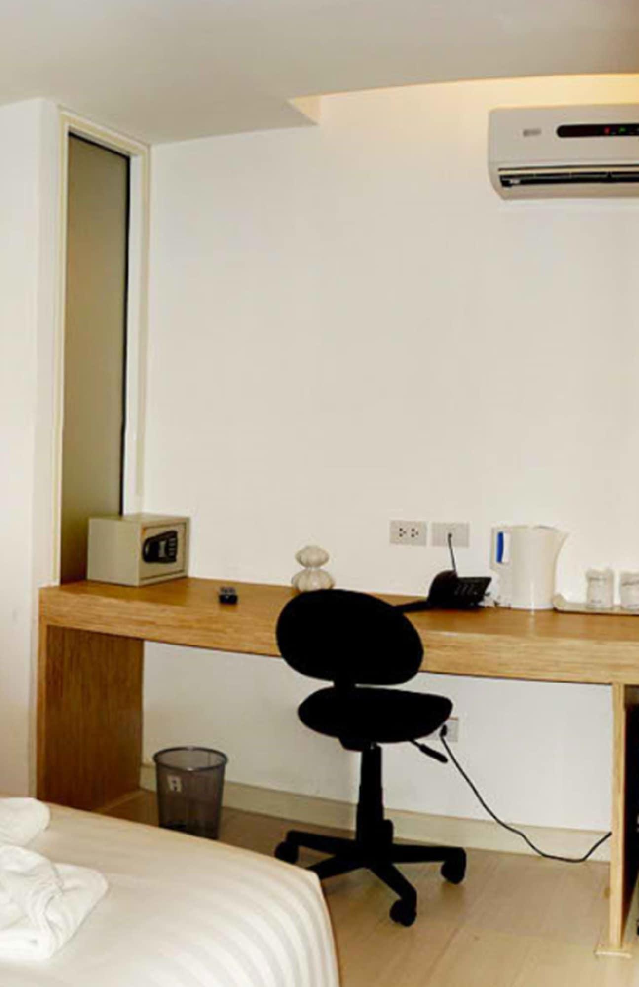 Nantra Sukhumvit 39 Hotel Bangkok Buitenkant foto