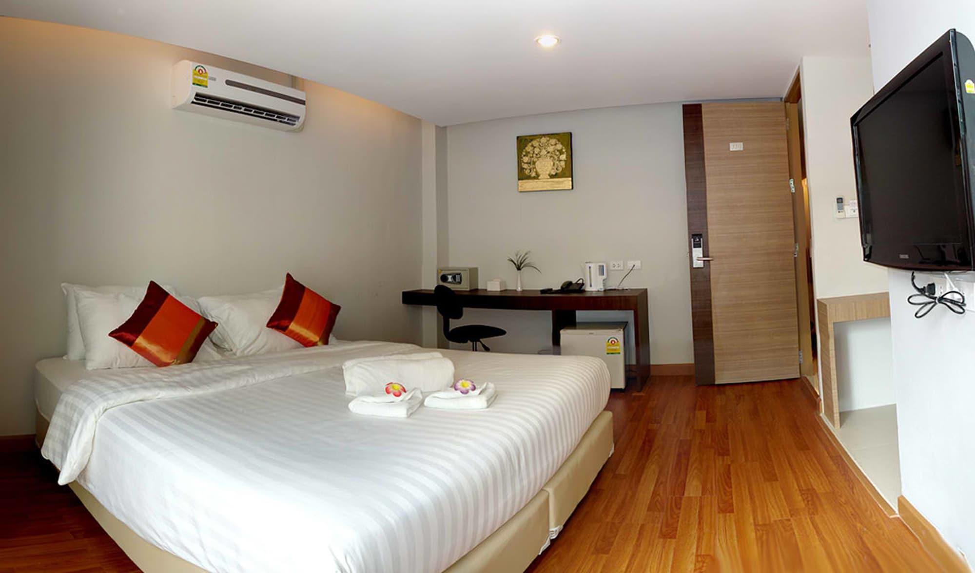 Nantra Sukhumvit 39 Hotel Bangkok Buitenkant foto