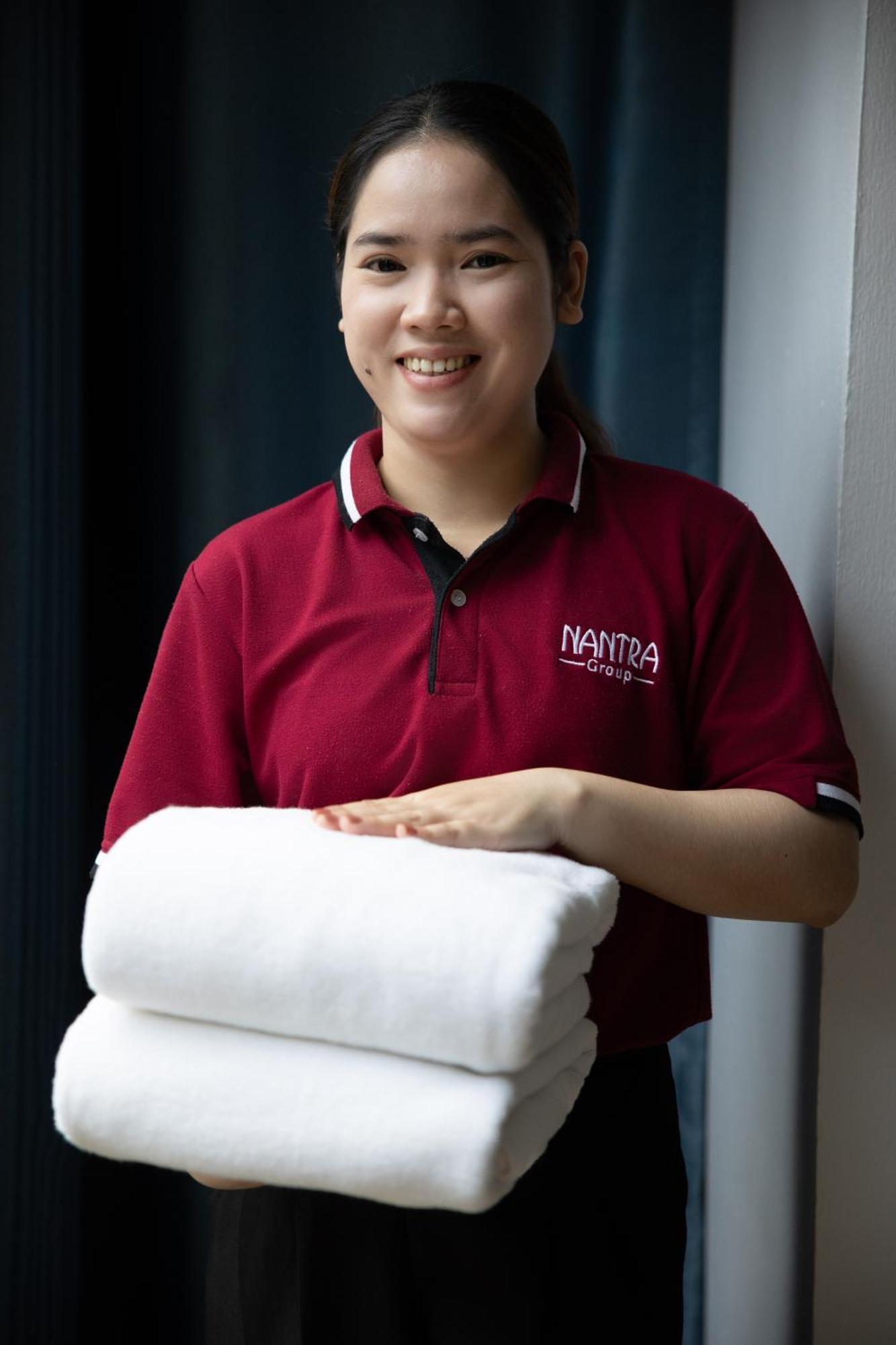 Nantra Sukhumvit 39 Hotel Bangkok Buitenkant foto