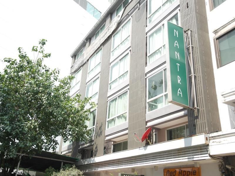 Nantra Sukhumvit 39 Hotel Bangkok Buitenkant foto